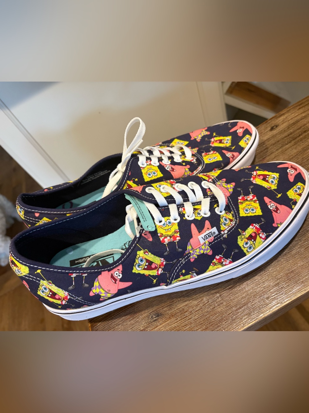 Vans SpongeBob Aloha Bob Comfy Cush Authentic nwt